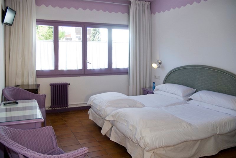 bed (1)